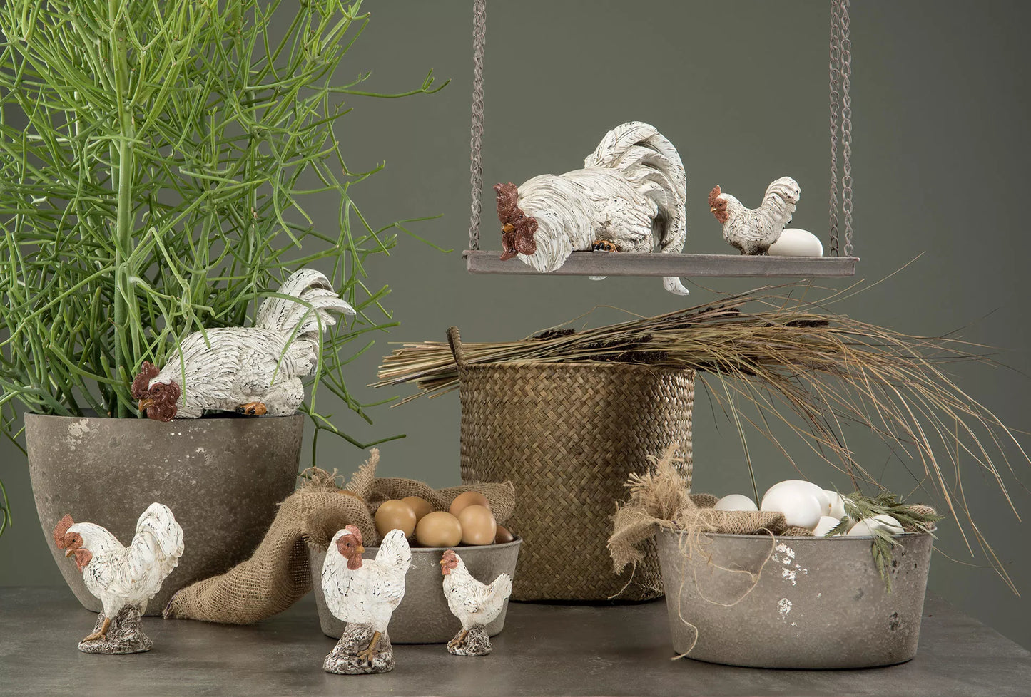 Påskepynt Høne Looking Down Poly 33x11x17cm