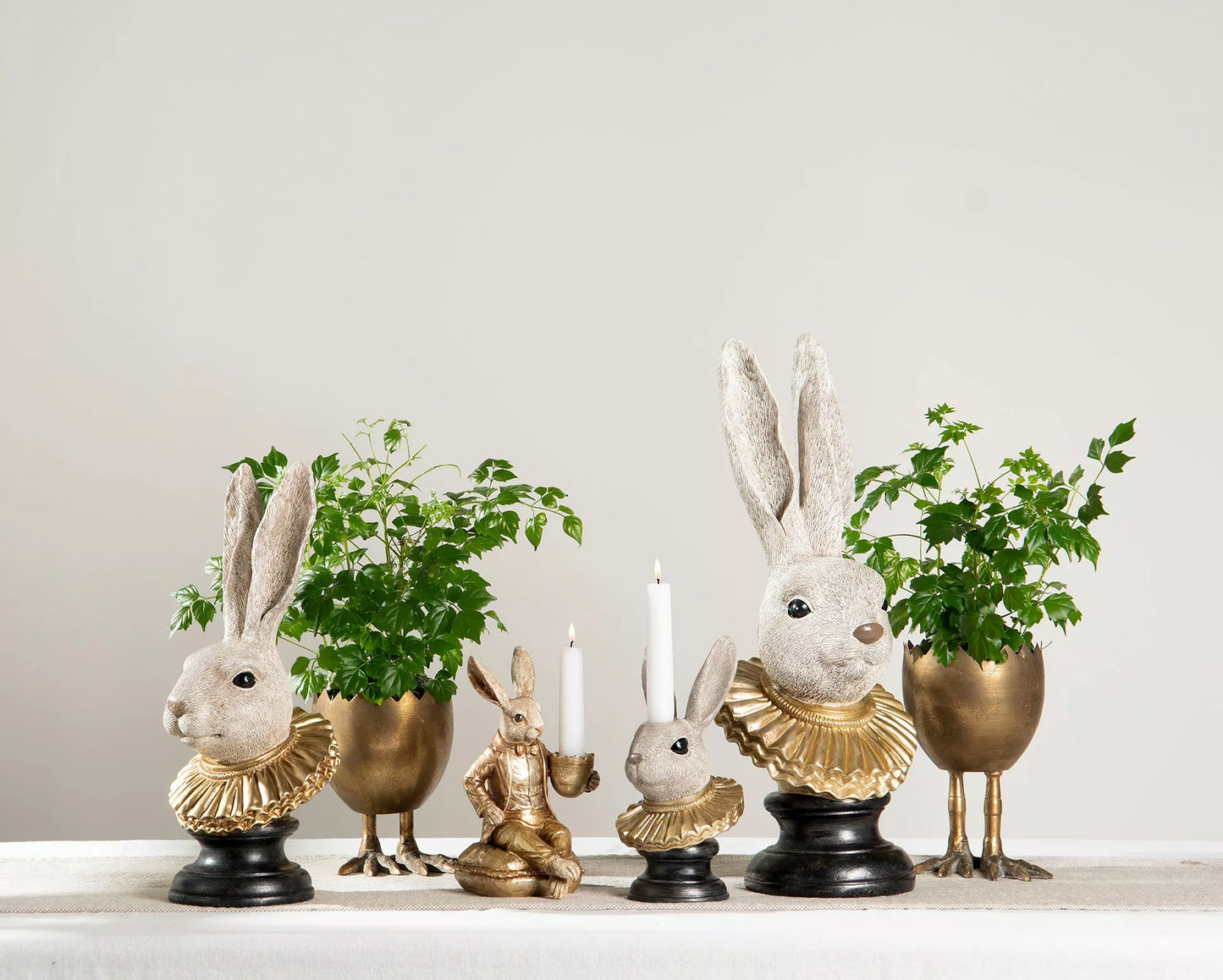 Påskdekoration Ljushållare Herr Kanin Polyresin 13x15x21cm I lager: Vecka 10