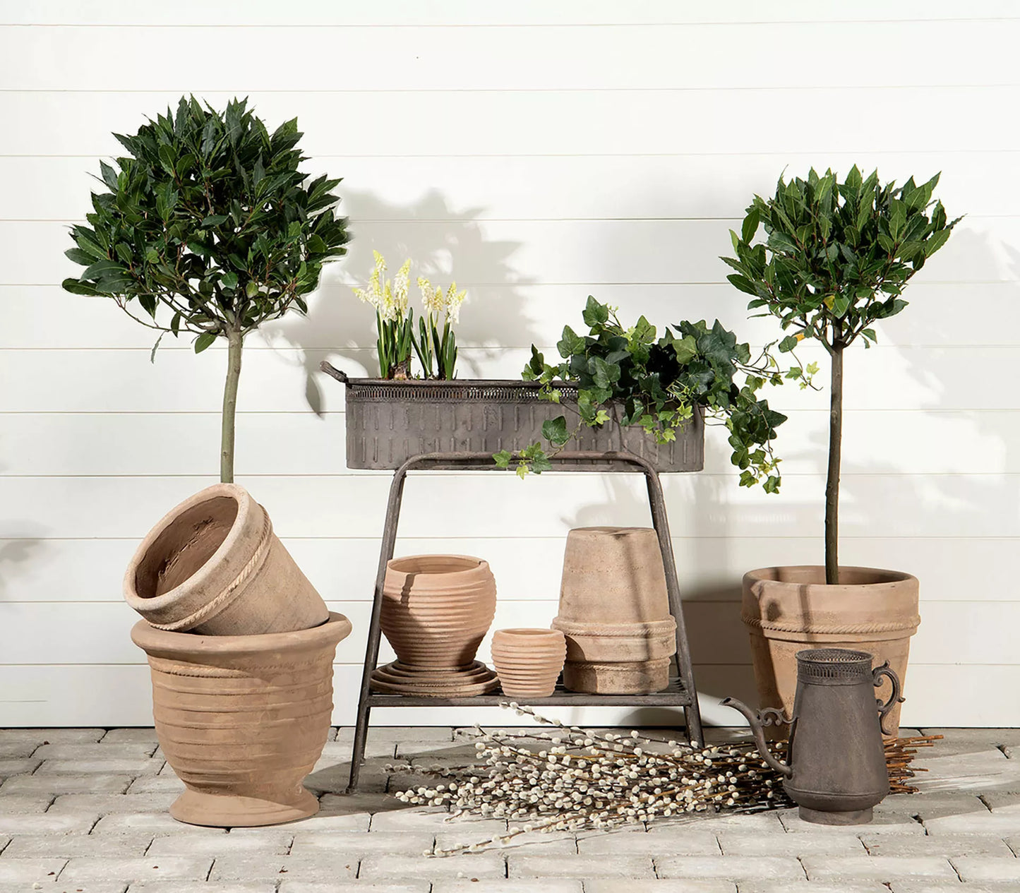 Dekorativ Kanna Lea Metall 30x25cm I lager: Vecka 9