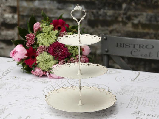 Dekorativt fad  Etagere m. blondekant 3 fade H33/Ø23 cm antique hvid